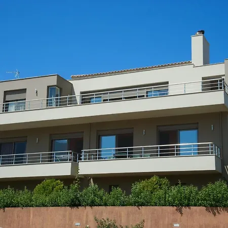Apartman Anthousa Karavómilosz