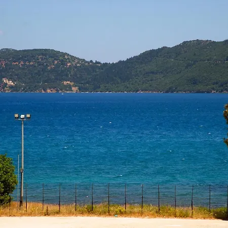 Apartman Anthousa *